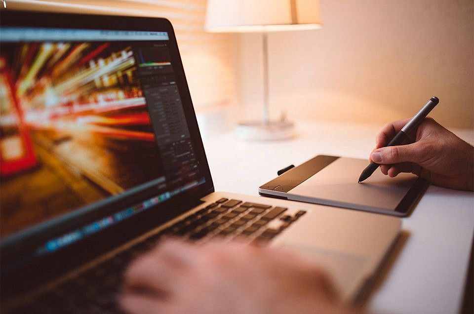 Colaboración: 5 consejos para aumentar la tasa de conversión de tu e-commerce con el retoque fotográfico